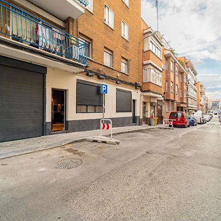 Edsam Madrid Apartments Black מראה חיצוני תמונה