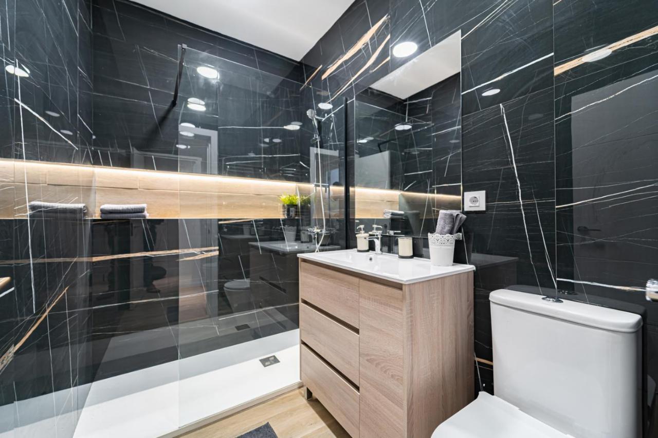 Edsam Madrid Apartments Black מראה חיצוני תמונה