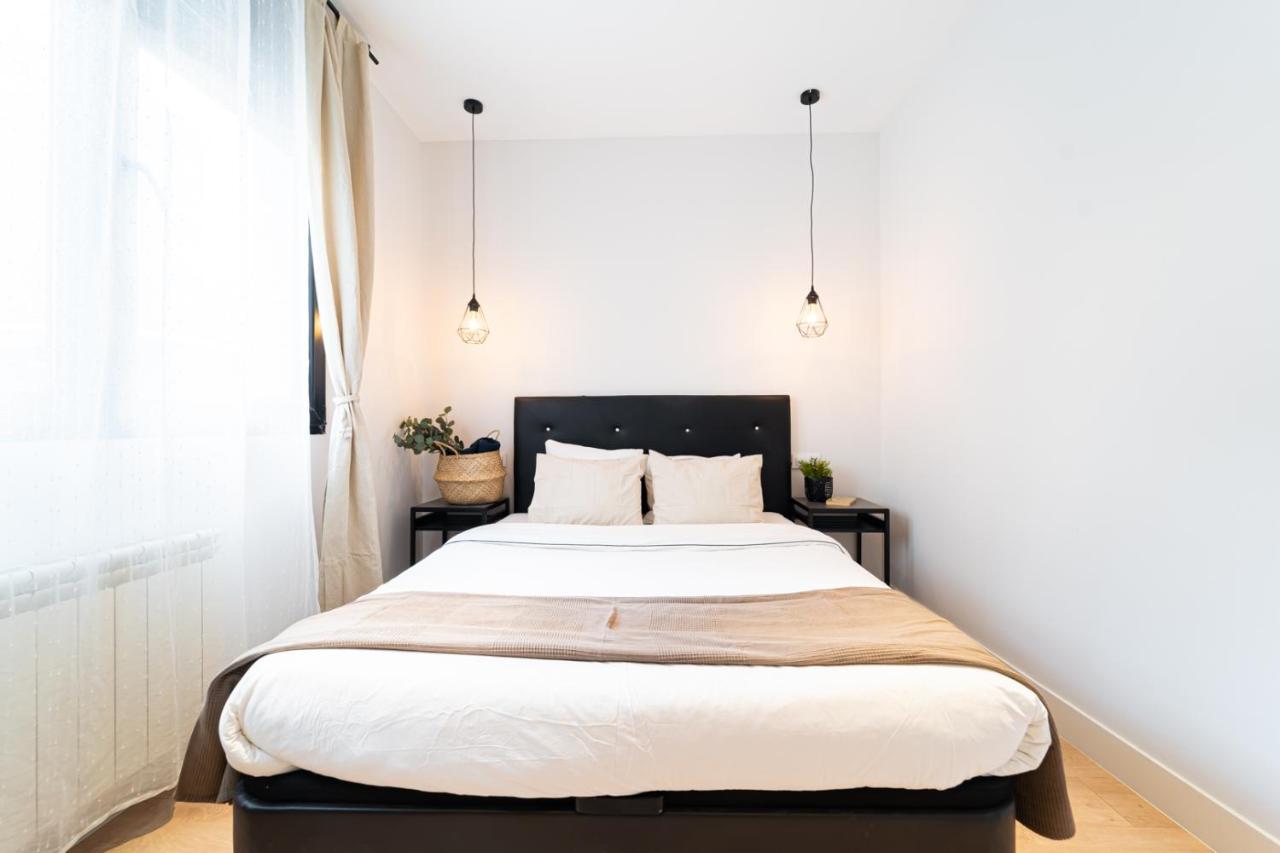 Edsam Madrid Apartments Black מראה חיצוני תמונה