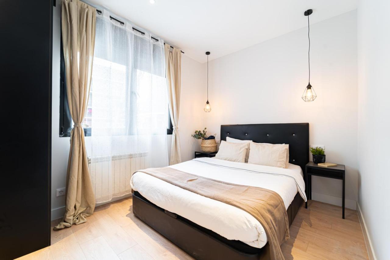 Edsam Madrid Apartments Black מראה חיצוני תמונה